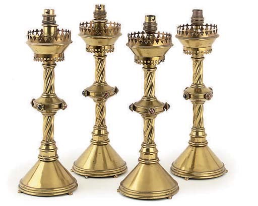 A SET OF FOUR VICTORIAN BRASS TABLE LAMPS