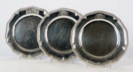TEN SIMILAR ENGLISH SILVER LUNCHEON PLATES,