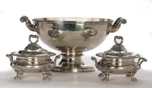 A PAIR OF REGENCY SHEFFIELD-PLATED SAUCE TUREENS,