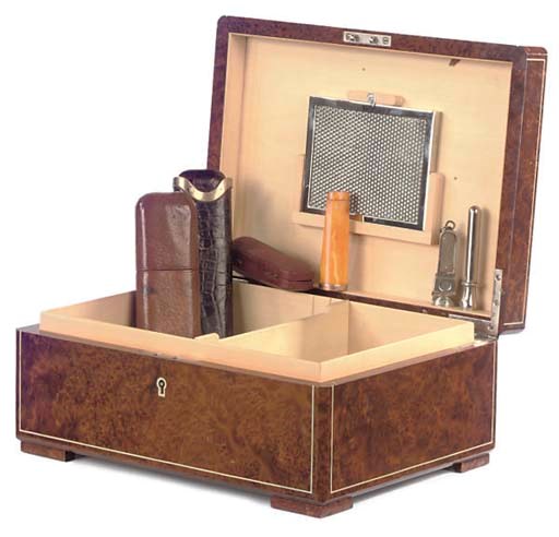 AN AMBOYNA HUMIDOR