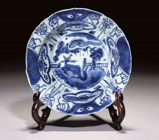 A Chinese blue and white bowl, late Ming Dynasty