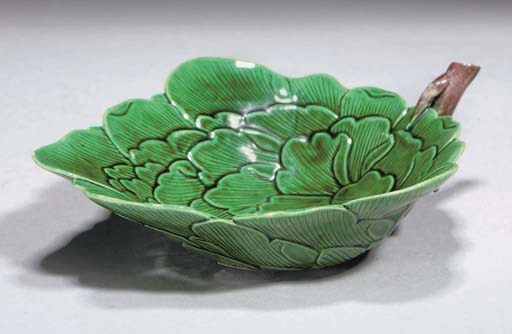 A Chinese famille verte peony waterdropper, Kangxi