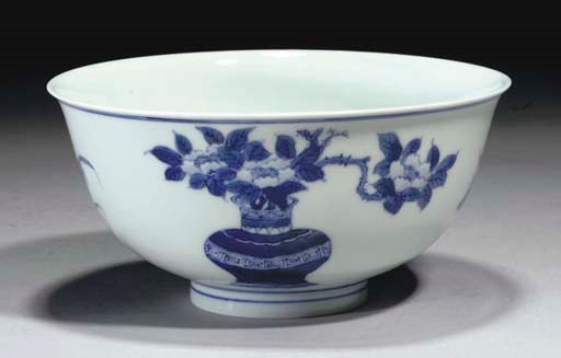 A Chinese blue and white bowl, 19th century