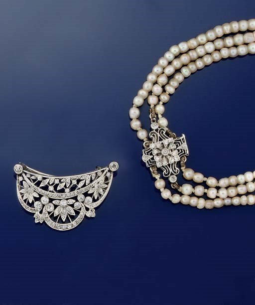 AN EDWARDIAN PEARL AND DIAMOND NECKLACE AND DIAMOND BROOCH