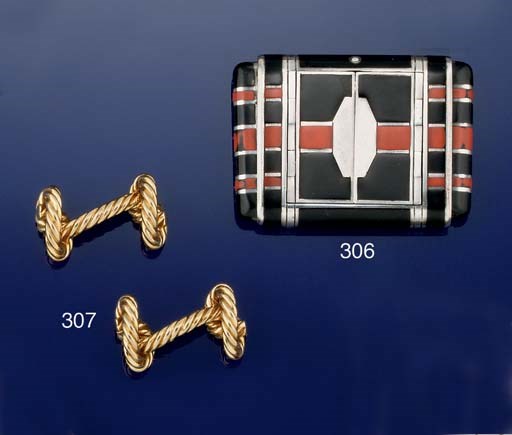 AN ART DECO SILVER AND ENAMEL PURSE WATCH BY TAVANNES, RETAILED BY DUNHILL