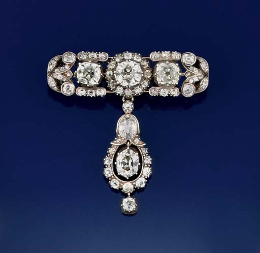 A Victorian diamond brooch