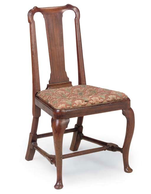 A GEORGE II WALNUT SIDE CHAIR