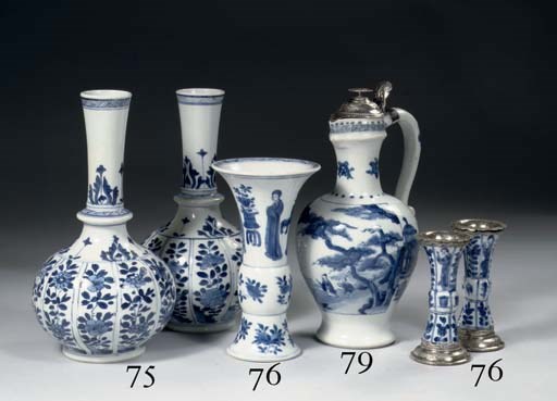 A pair of blue and white bottle vases