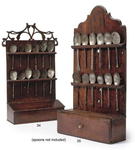 AN ENGLISH OAK SPOON RACK