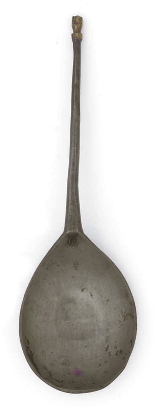 A PEWTER SPOON WITH A LATTEN SCEPTRE KNOP