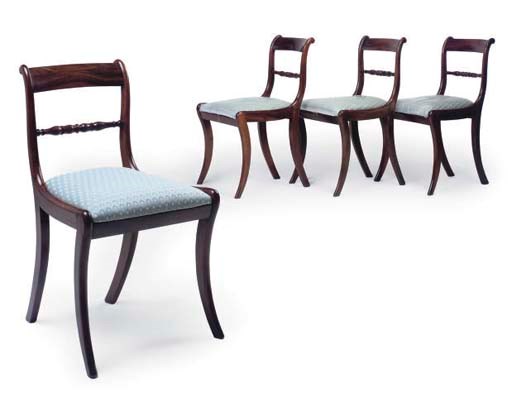 A SET OF FOUR REGENCY GRAINED ROSEWOOD AND ROSEWOOD DINING CHAIRS