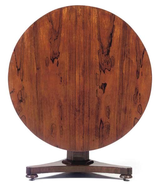 AN EARLY VICTORIAN ROSEWOOD BREAKFAST TABLE