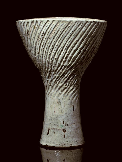 LUCIE RIE