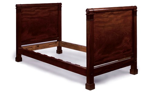 A SCOTTISH GEORGE IV MAHOGANY SINGLE BED