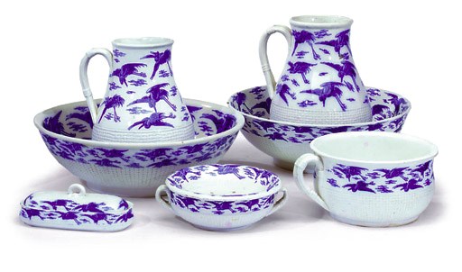 A MINTONS POTTERY BLUE AND WHITE PART BEDROOM SET