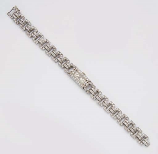 MONTRE BRACELET DE DAME ART DECO DIAMANTS, PAR ETERNA