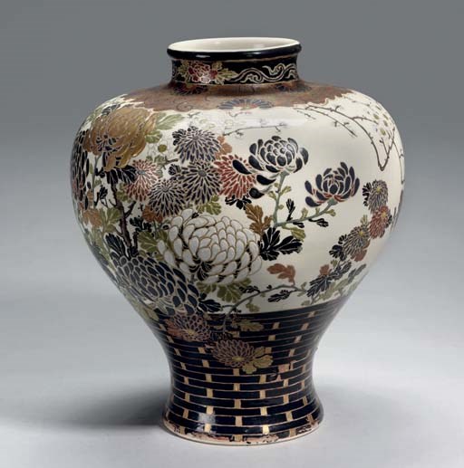 A Japanese satsuma baluster vase, by Hosai, 20th Century