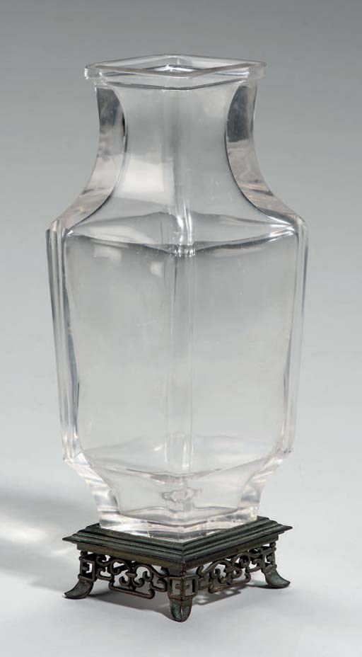 A Chinese lozenge shaped glass vase, 19th century