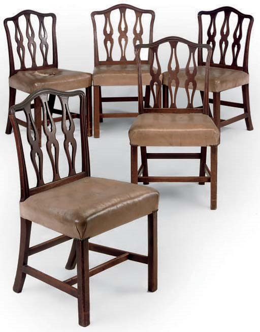 A SET OF FIVE GEORGE III MAHOGANY DINING CHAIRS