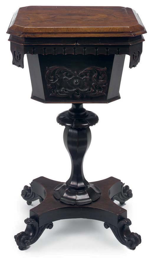 A MID VICTORIAN ROSEWOOD WORK TABLE