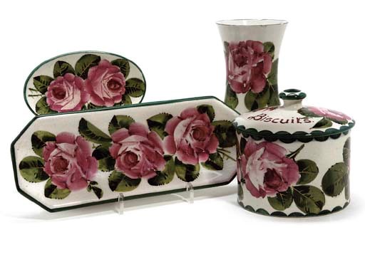 WEMYSS; BISCUIT BARREL AND COVER