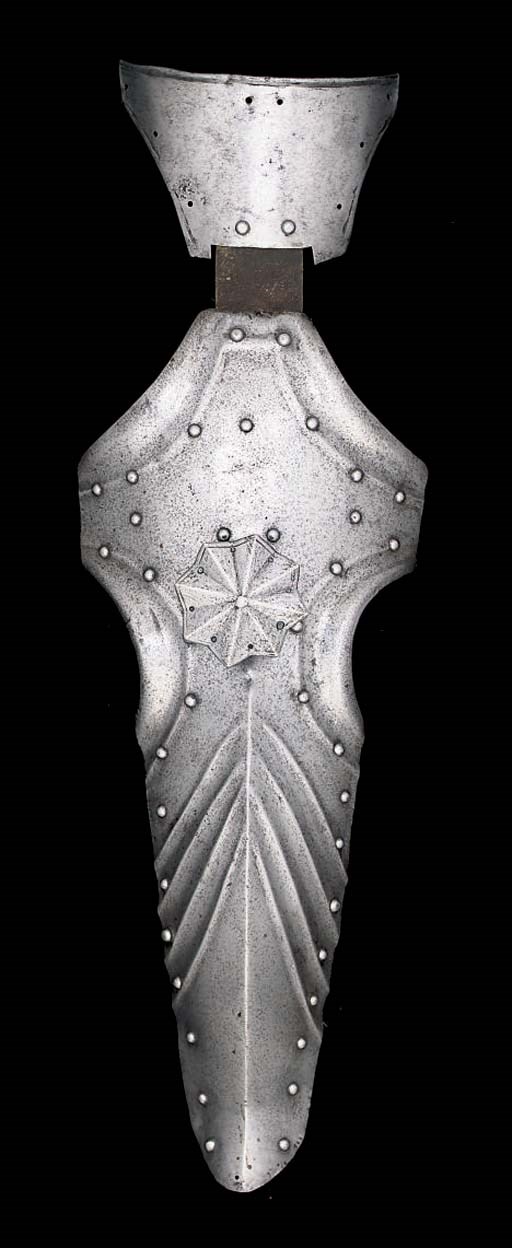 A SPANISH FLUTED SHAFFRON, IN LATE 15TH CENTURY STYLE