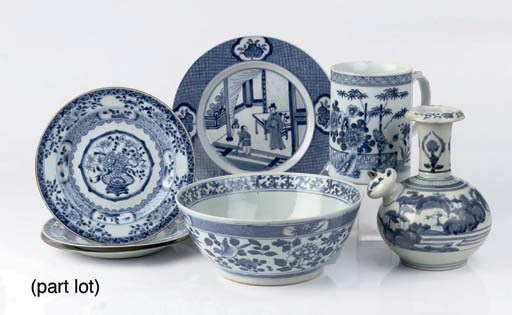 An assorted lot of Chinese blue and white porcelain