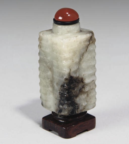 A Chinese grey and russet jade archaistic snuff bottle, cong
