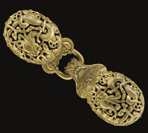A Chinese gilt-bronze buckle and hook, 19th century