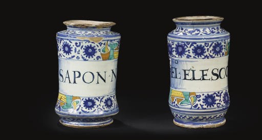 PAIRE D'ALBARELLI EN MAJOLIQUE ITALIENNE DU XVIEME SIECLE