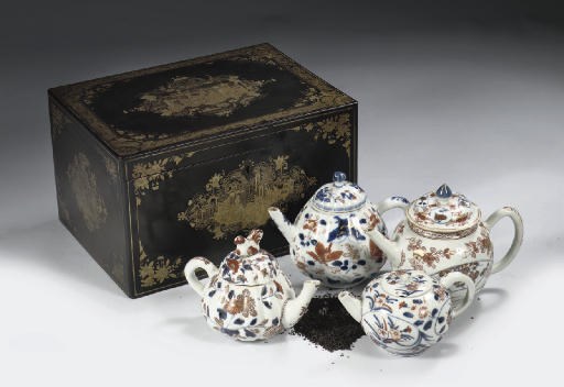 A Canton lacquer teacaddy