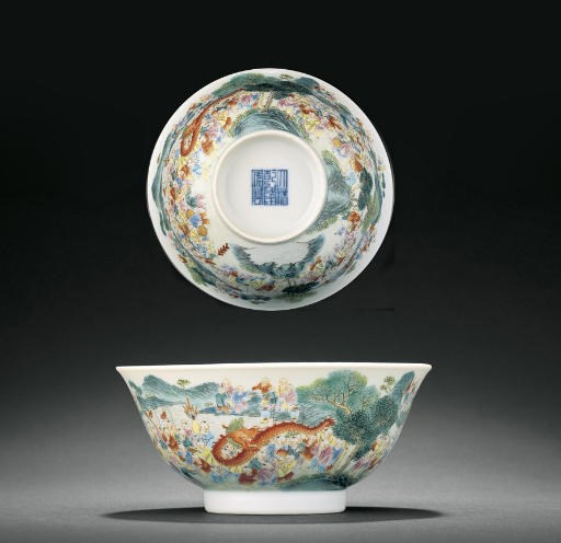 A FINELY ENAMELLED FAMILLE ROSE 'HUNDRED BOYS' BOWL