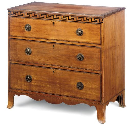 A REGENCY MAHOGANY CHEST