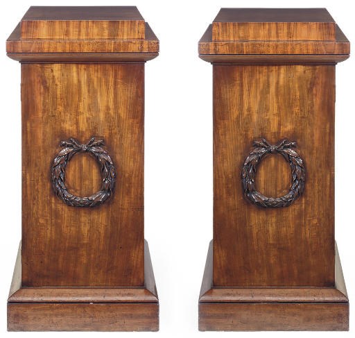 A PAIR OF REGENCY MAHOGANY DINING ROOM PEDESTALS