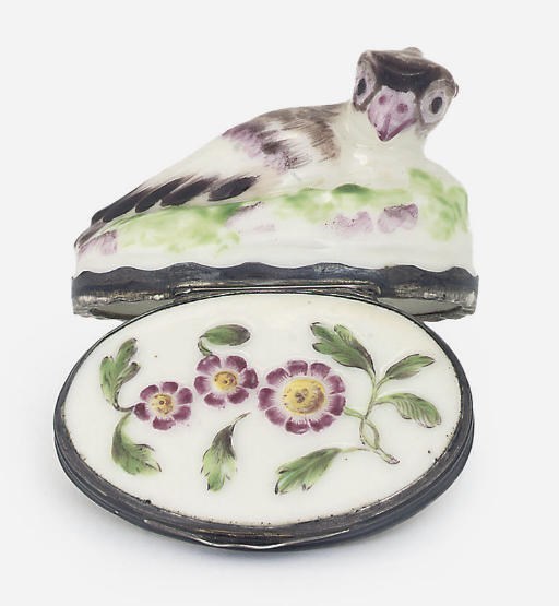 A MENNECY SILVER-MOUNTED SNUFF-BOX AND COVER