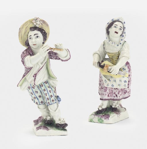 A PAIR OF MENNECY FIGURES OF MUSICIANS