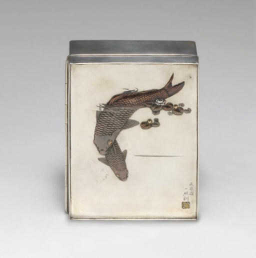 A Japanese silver box and cover, signed, early 20th Century