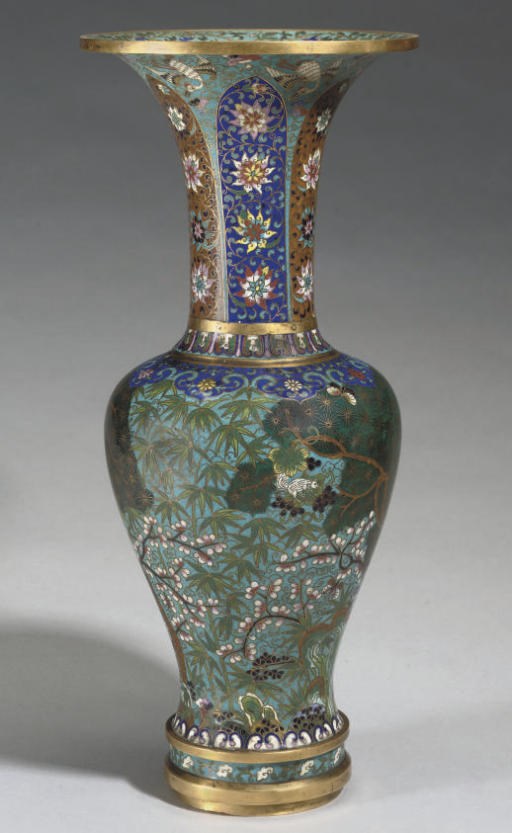 A Chinese cloisonne yen yen vase, first half 19th century