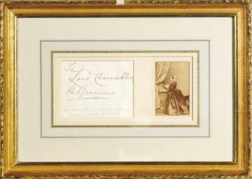 A FRAMED SIGNATURE AND PHOTOGRAPH OF QUEEN VICTORIA OF GREAT BRITAIN, 19TH CENTURY
