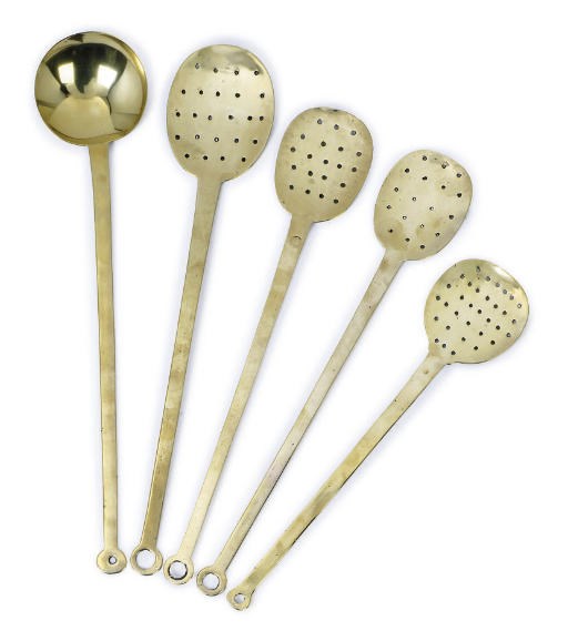 FOUR ENGLISH BRASS STOCK SKIMMERS
