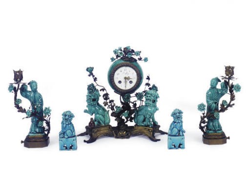 A GILT-BRONZE MOUNTED CHINESE PORCELAIN FIGURAL CLOCK GARNITURE,