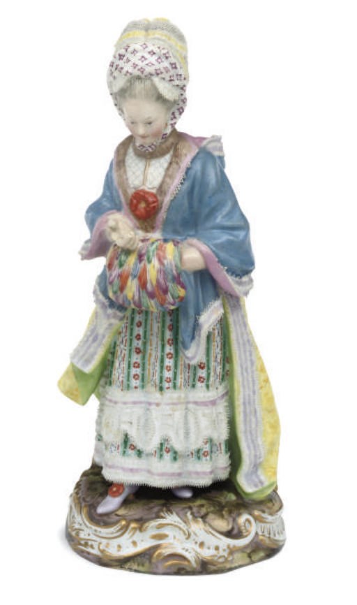 A MEISSEN FIGURE OF A LADY