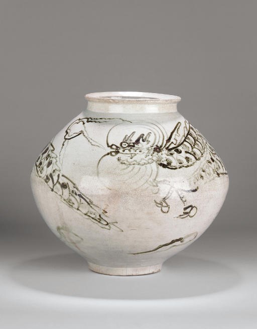 An Iron-decorated Porcelain Dragon Jar