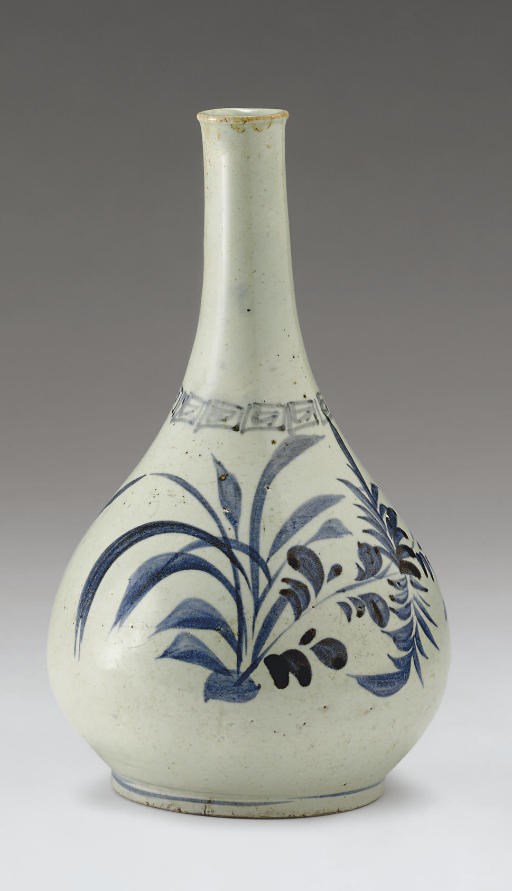 A Blue and White Porcelain Bottle