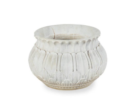 A MARBLE GARDEN PLANTER,