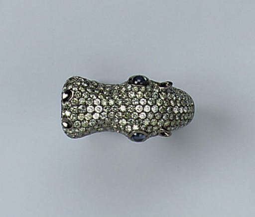 A COLOURED DIAMOND AND SAPPHIRE DRESS RING