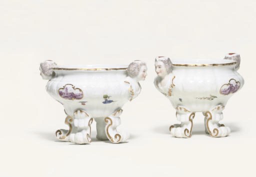 A PAIR OF MEISSEN SALTS