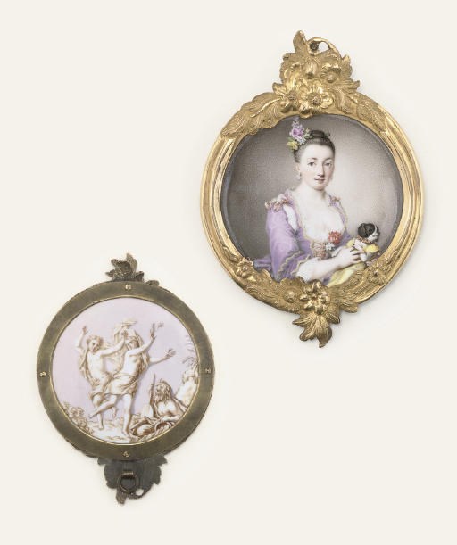 A MEISSEN ORMOLU-MOUNTED CIRCULAR SNUFF-BOX COVER