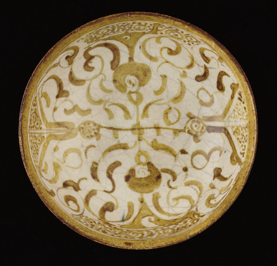 A KASHAN LUSTRE PAINTED BOWL, IRAN, CIRCA 1170-1200