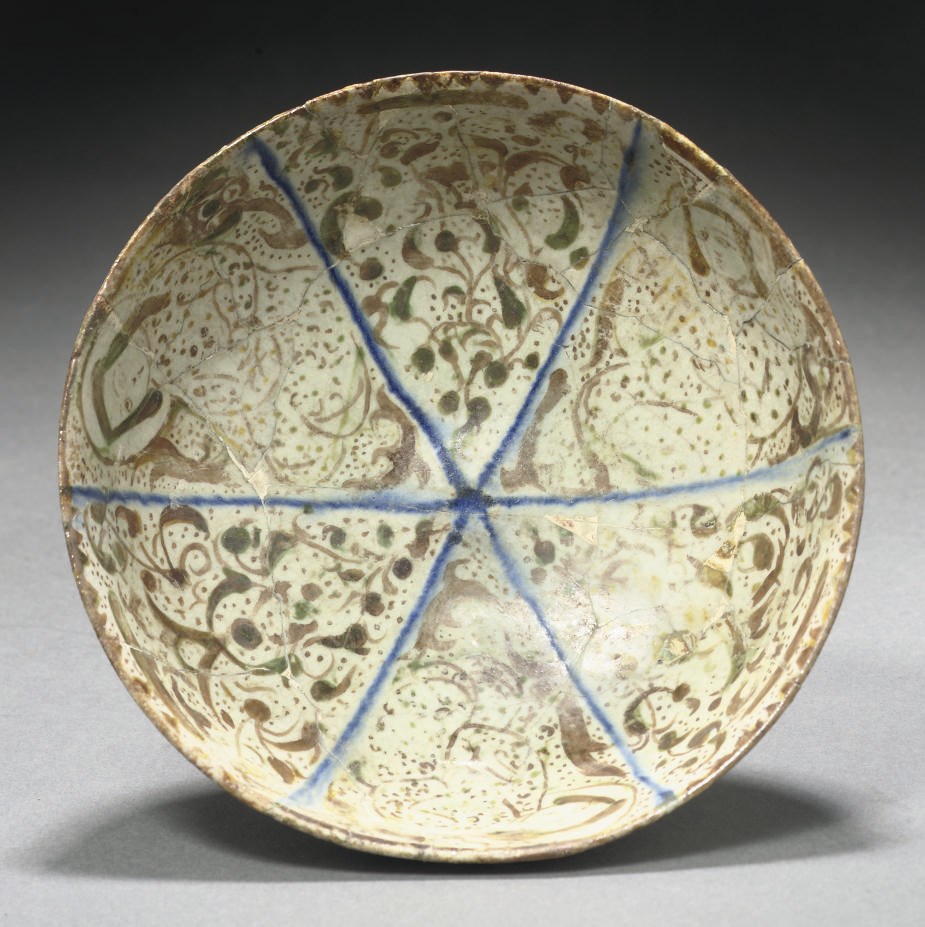A KASHAN LUSTRE BOWL, IRAN, EARLY 13TH CENTURY